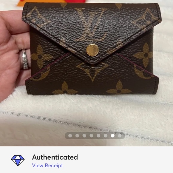 ✨SOLD✨ Louis Vuitton card case - Picture 8 of 8